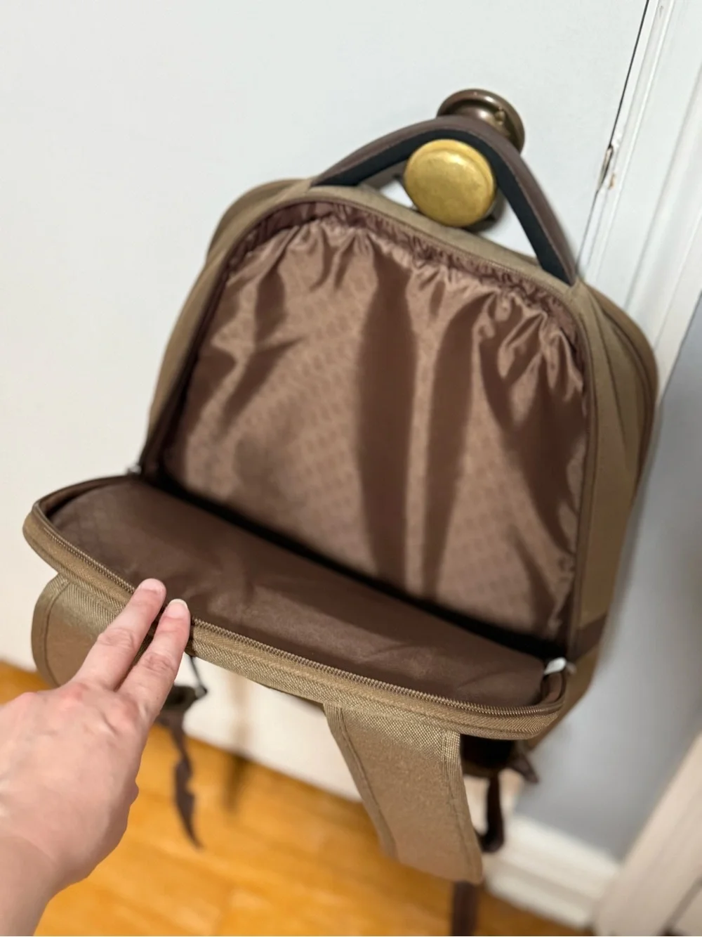 Solo New York Executive Backpack in Khaki & Brown Colorway (